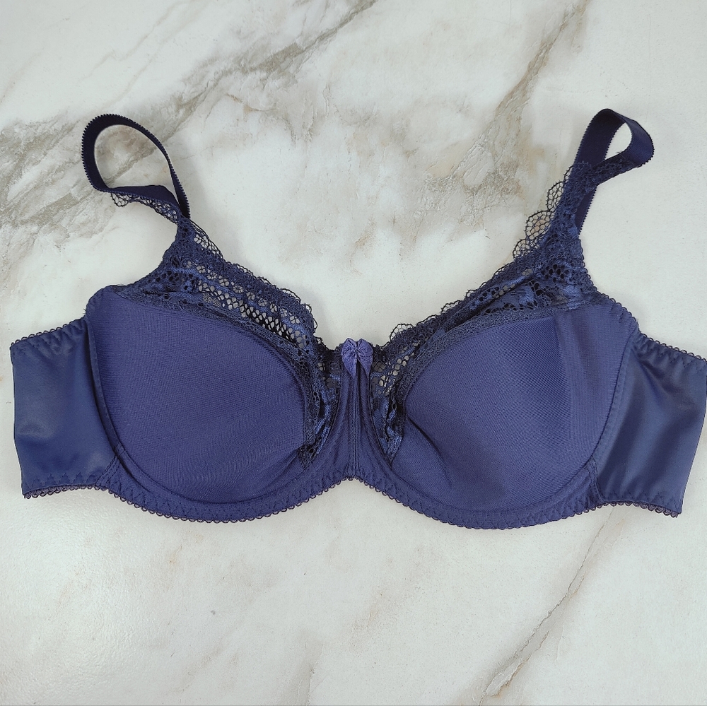 Idēals K Latvia Blue Black Lace Unlined Minimizing Underwire Bra, Sz 42C